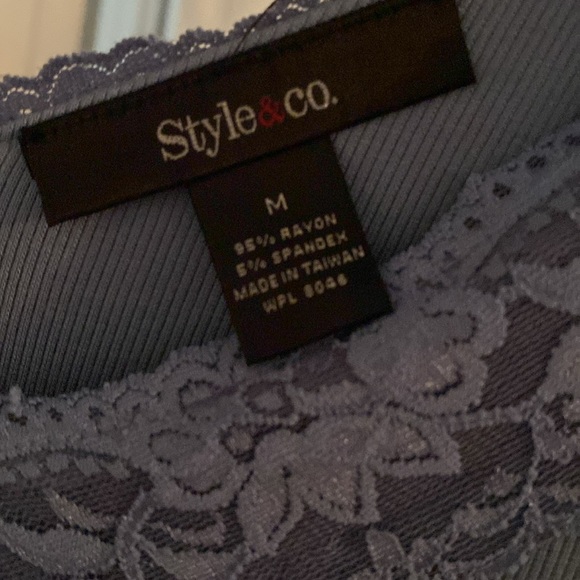 lovely pull over sleeveless top $ 6 M - Picture 4 of 5